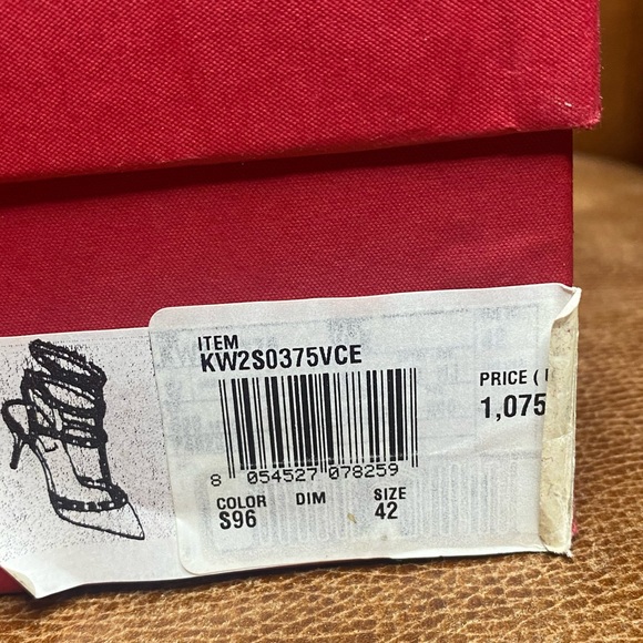 Valentino Garavani Rockstud Caged
Heels Light Blue/Pastel - Size 42 EU
(US 12) - Picture 6 of 11